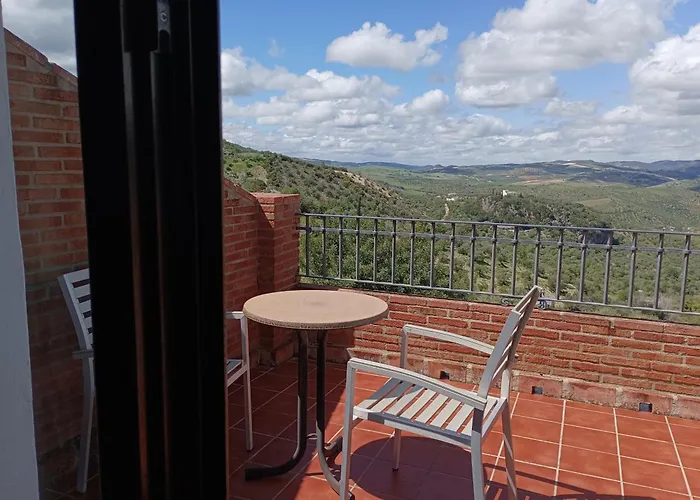 Hotel Rural los Tadeos Zahara De La Sierra